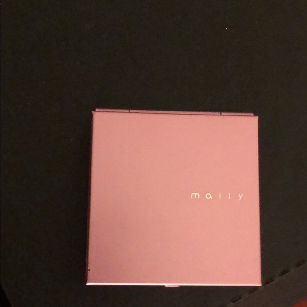 Pink blush